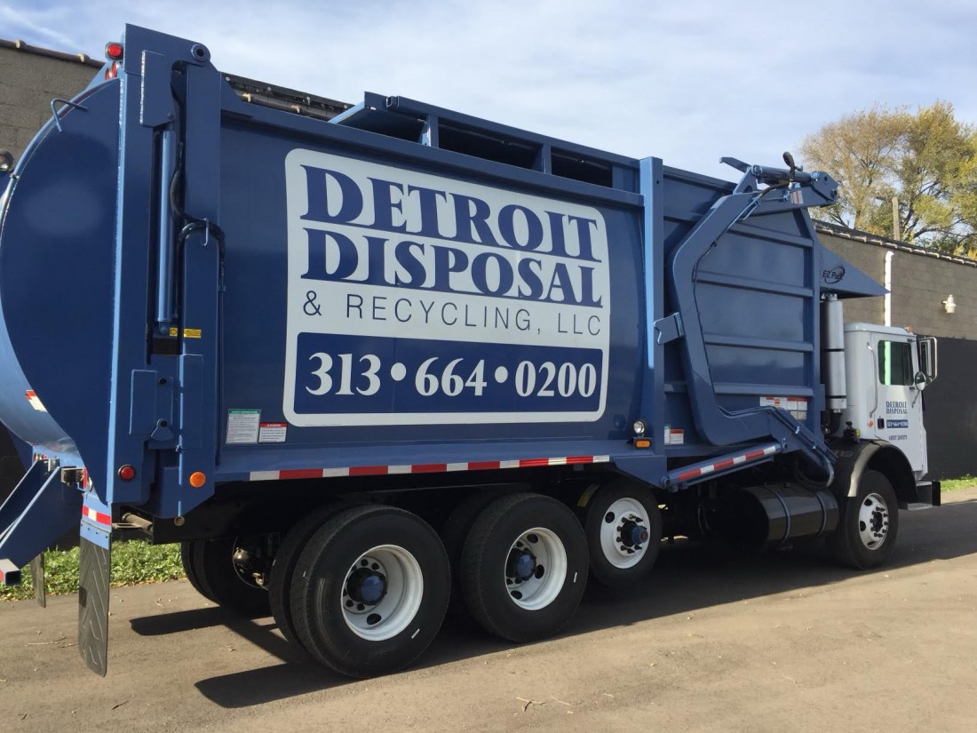 Front Load Dumpster Container Rentals: Detroit | Detroit Disposal & Recycling - dd_3